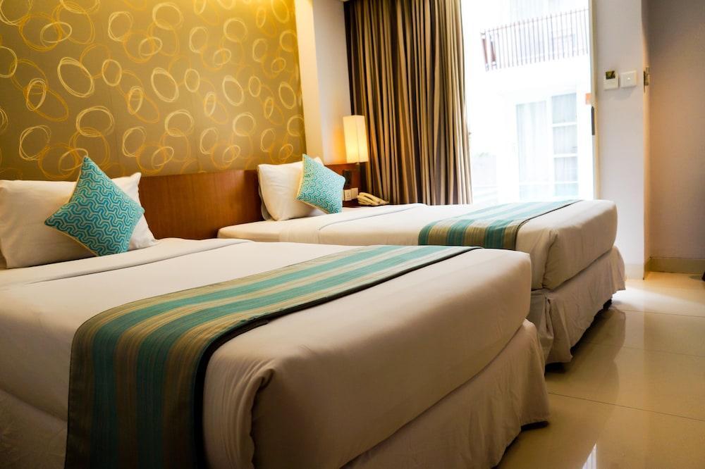 Holiday Inn Express Bali Sunset Road By Ihg Kuta  Exterior photo