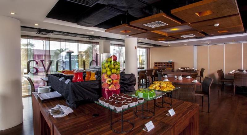 Holiday Inn Express Bali Sunset Road By Ihg Kuta  Exterior photo